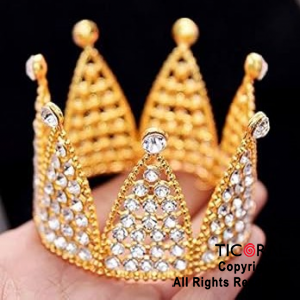 CORONITA METAL PARA DECORACION DE TORTAS ORO Y STRASS 7 CM DIAMETRO x 1
